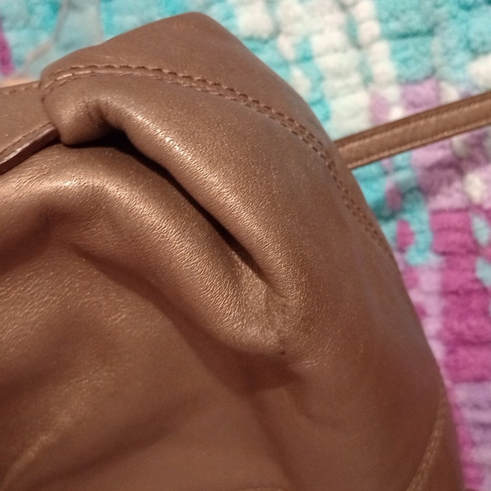 Coach Ashley East West Shoulder Crossbody - Picture 4 of 16